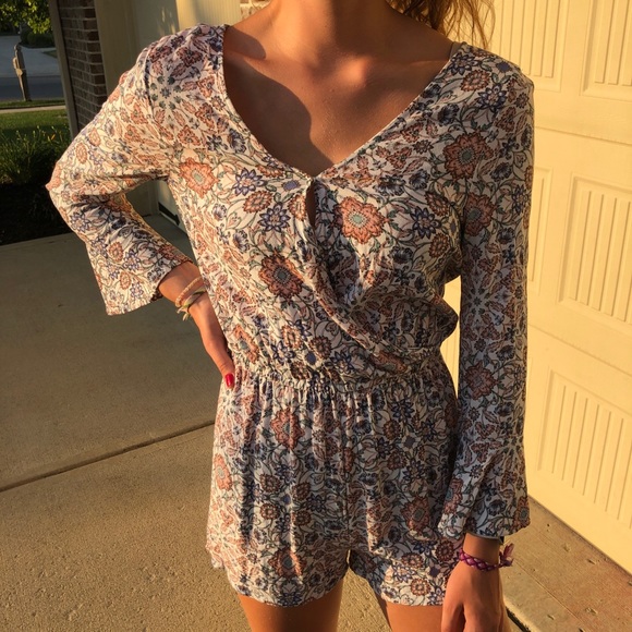 Aeropostale Dresses & Skirts - Aeropostale Floral Romper
